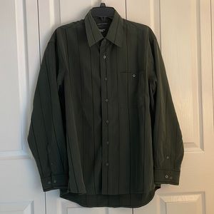 Haggar Luxury Microfiber Men’s SZ L Green and Black Striped Long Sleeve Shirt